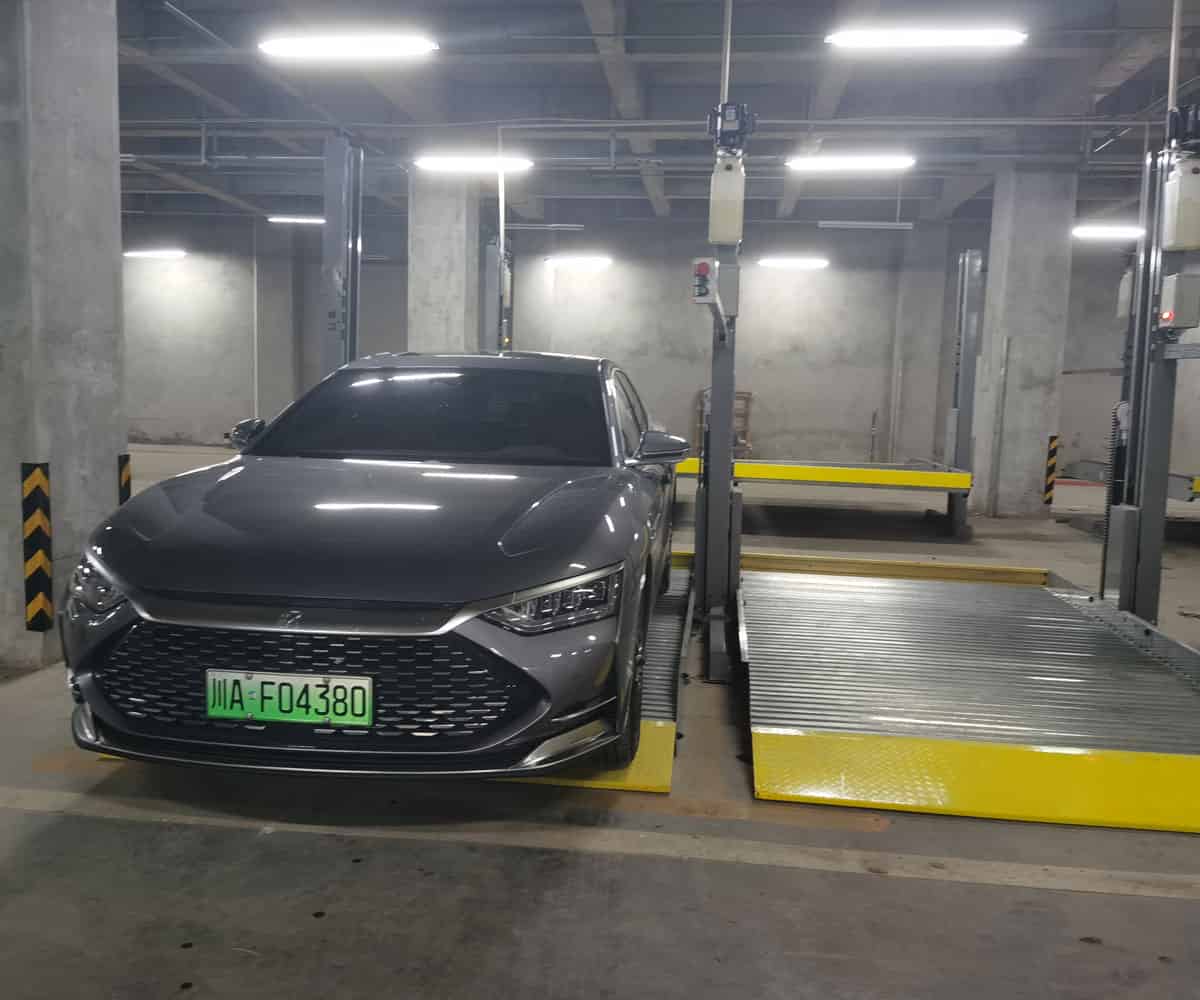 家用簡(jiǎn)易類立體車庫(kù)租用.jpg